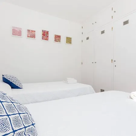 Coolhouses Algarve Luz, 3 Bed Townhouse W/ Beautiful Sea View, Bay 76