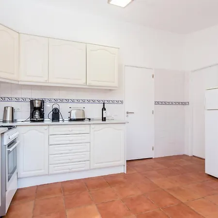 Coolhouses Algarve Luz, 3 Bed Townhouse W/ Beautiful Sea View, Bay 76