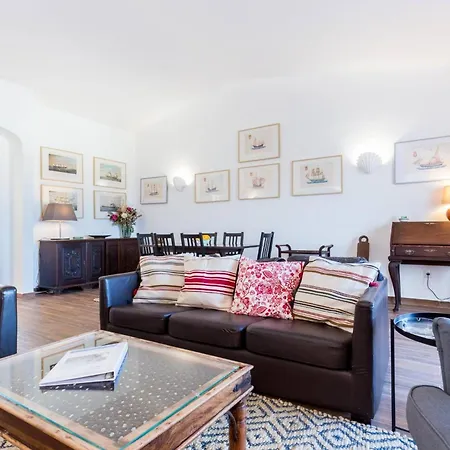 Сasa de vacaciones Coolhouses Algarve Luz, 3 Bed Townhouse W/ Beautiful Sea View, Bay 76