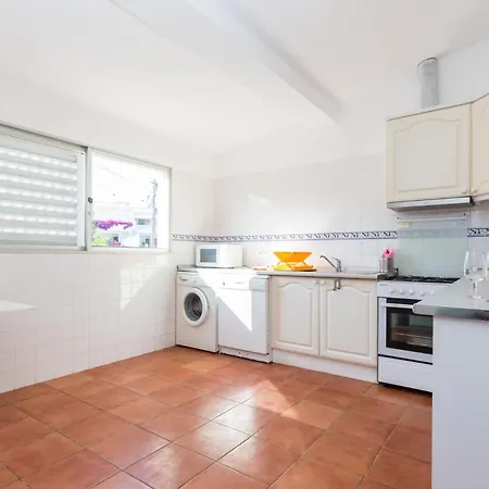 Coolhouses Algarve Luz, 3 Bed Townhouse W/ Beautiful Sea View, Bay 76
