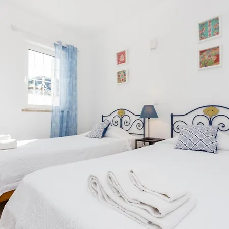 Coolhouses Algarve Luz, 3 Bed Townhouse W/ Beautiful Sea View, Bay 76