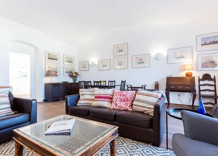 בית נופש Coolhouses Algarve Luz, 3 Bed Townhouse W/ Beautiful Sea View, Bay 76